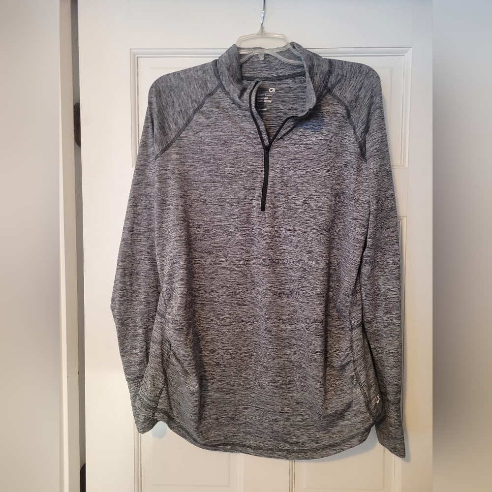 GAP Fit Maternity Long-sleeved Athletic Top